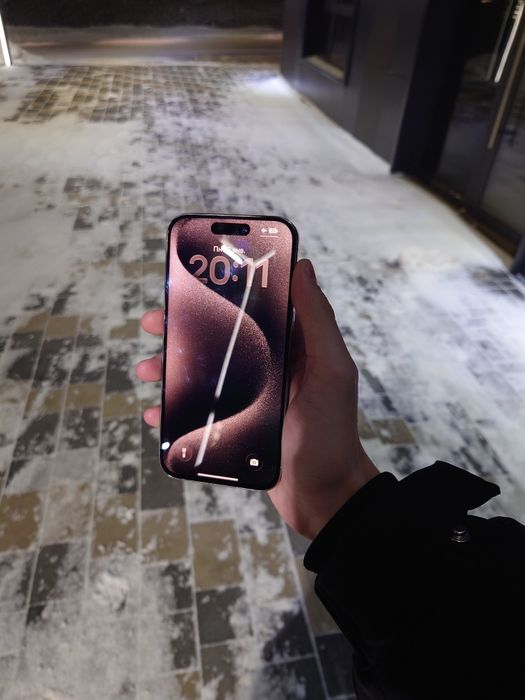 Iphone 15 pro Natural titanium