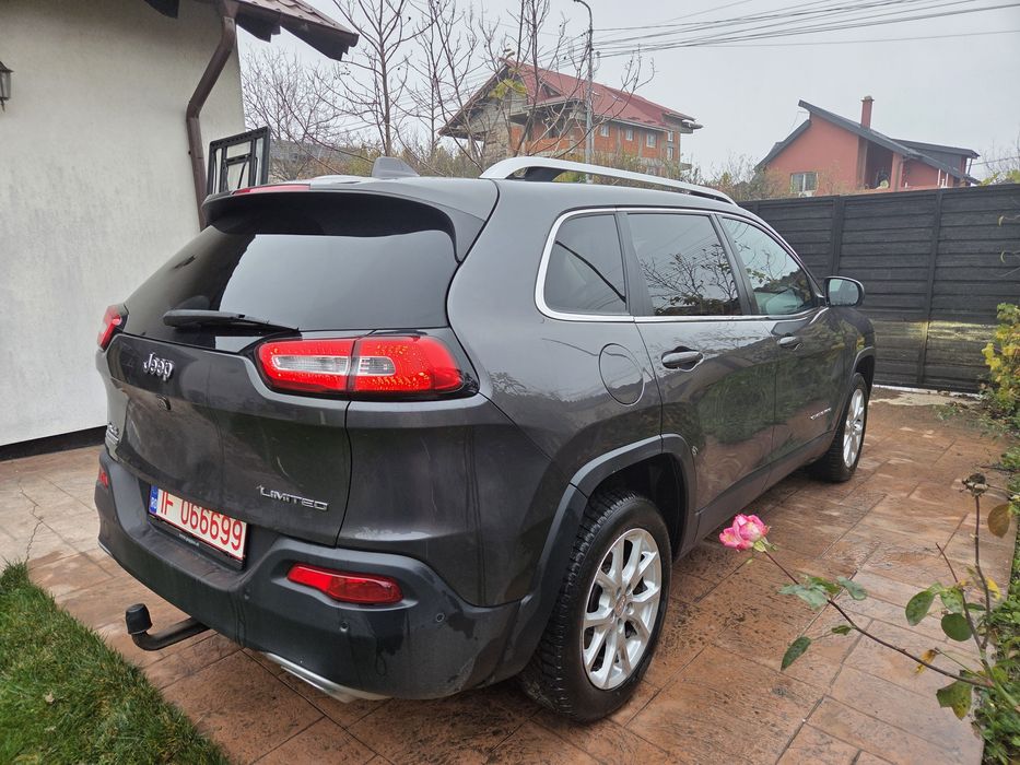 Jeep Cherokee 2015 4x4 2.0d /Automata/Led/Keyless/Camera/Navi RATE!
