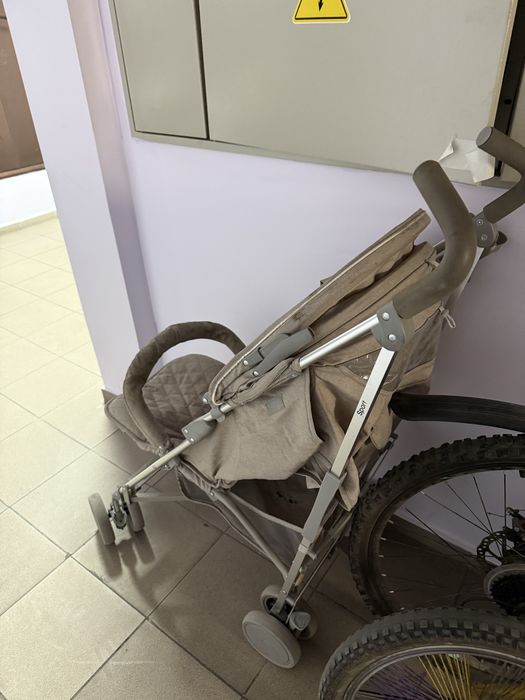 Коляска , трость