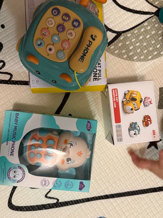 Играчки за бебе 0-2 г