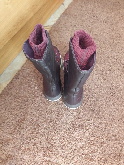 Дамски спортни БОТУШИ