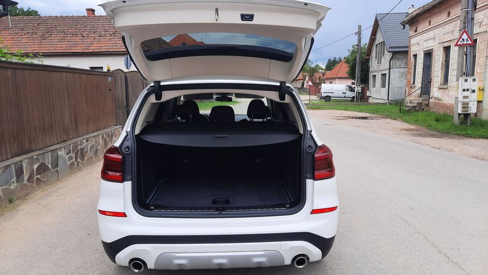 BMW X3  An:2020 x-line 190CP Automata