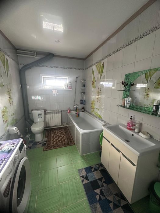 Дом с мансардой в  Бишкуле