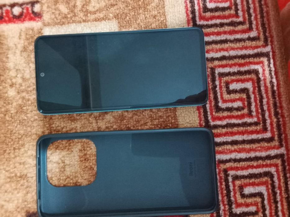 Продаётся телефон