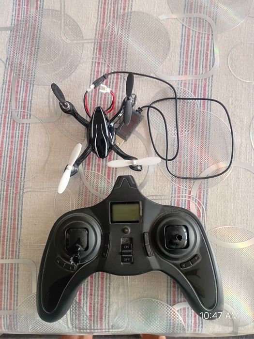Vând mai multe drone cu telecomanda