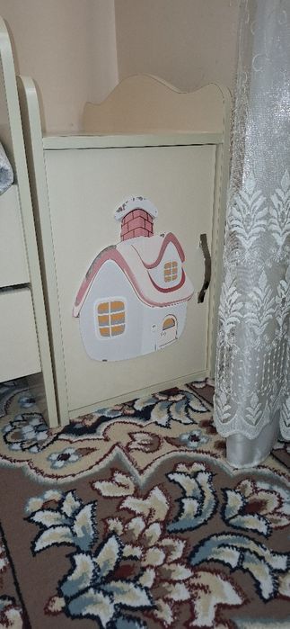 Детский кроват сотилади.