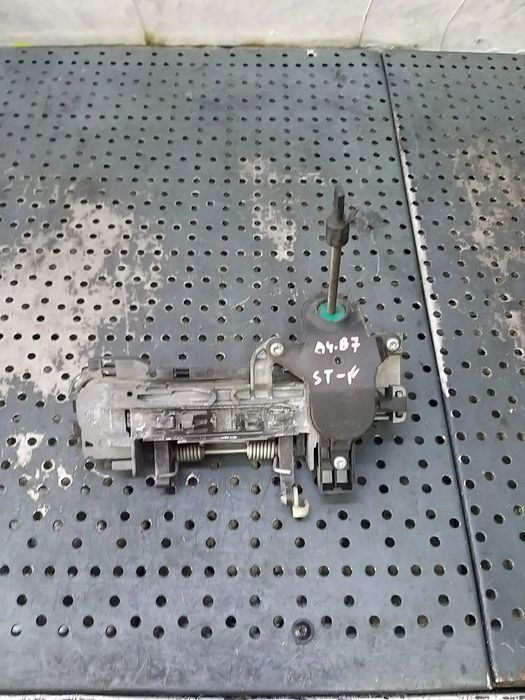 Maner usa stanga fata audi a4 b7 8e