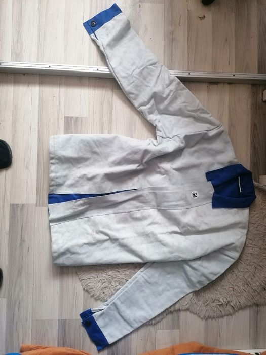 Заваровачно яке и панталони