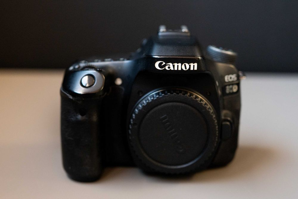 Canon 80D/Канон 80Д с обектив Sigma 18-35, Canon 18-135