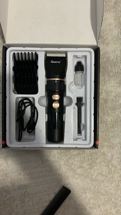 Продается машинка для стрижки волос