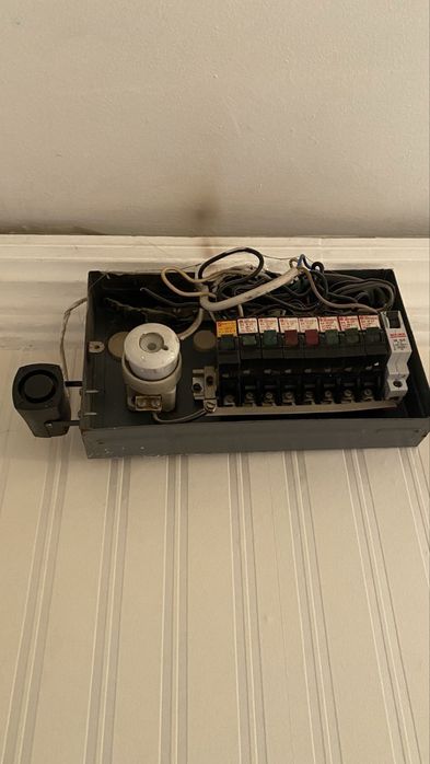 Елтехник Пловдив по домовете,Електро услуги,Електротехник Пловдив