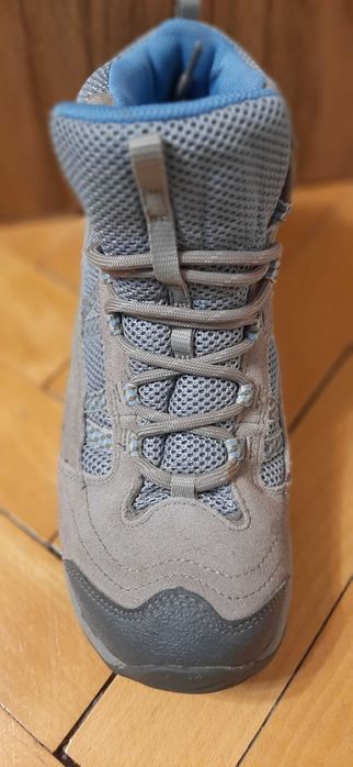 Туристически обувки