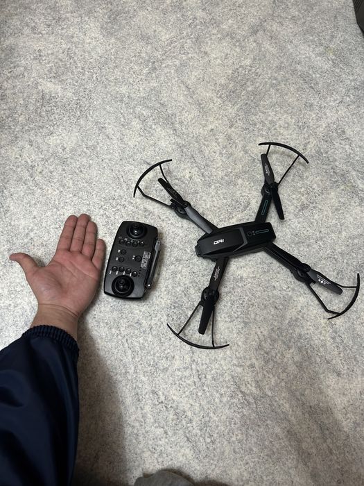 квадракоптер