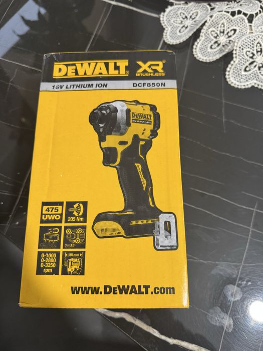 Dewalt , Milwaukee , Bosch- corp nou fara acumulator