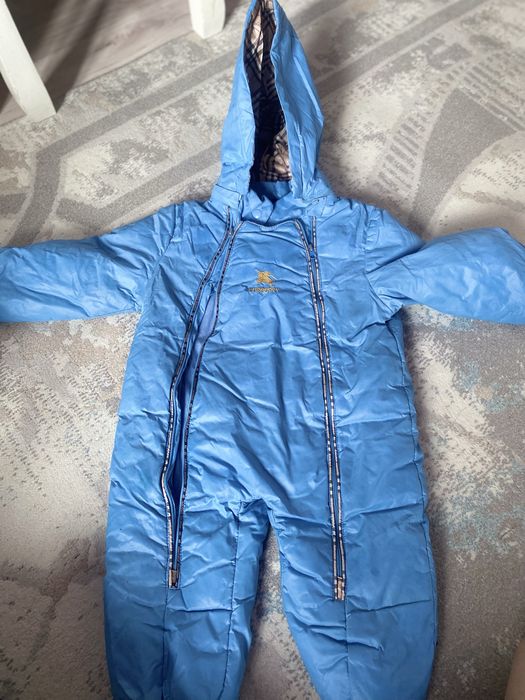 Продам детские комбинезоны