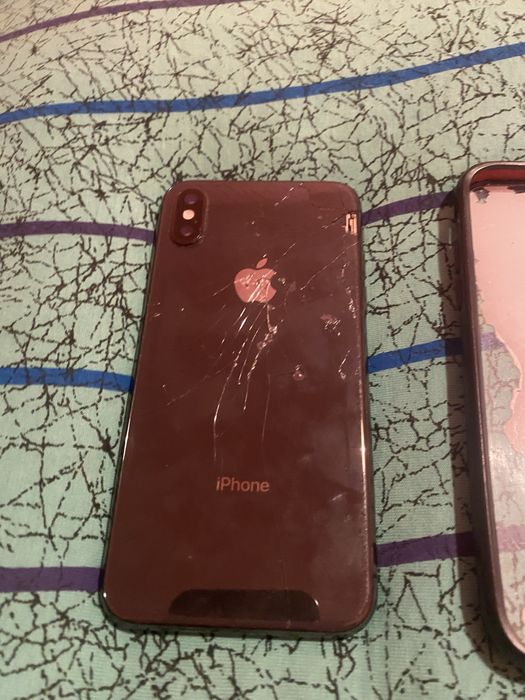 iPhone x in stare acceptabila