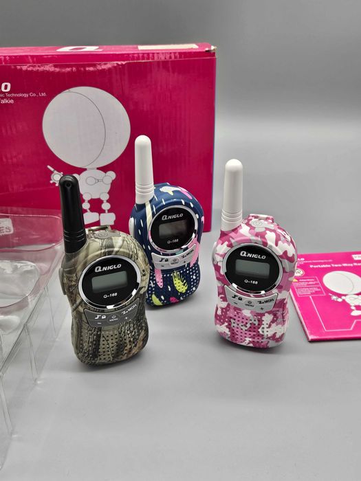 Комплект 3 бр. уоки-токи радиостанции (с дисплей) – различни дизайни