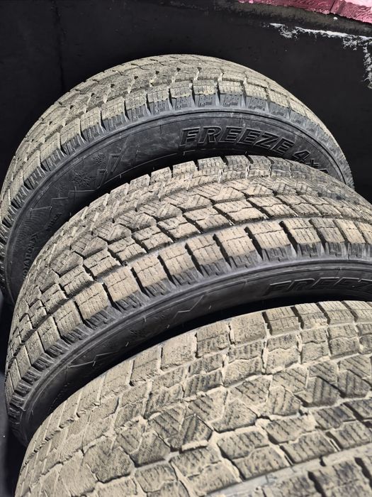 Продам зимние шины