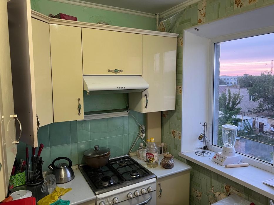 Продаеться 3 ком. Кв. 4 этаж середина