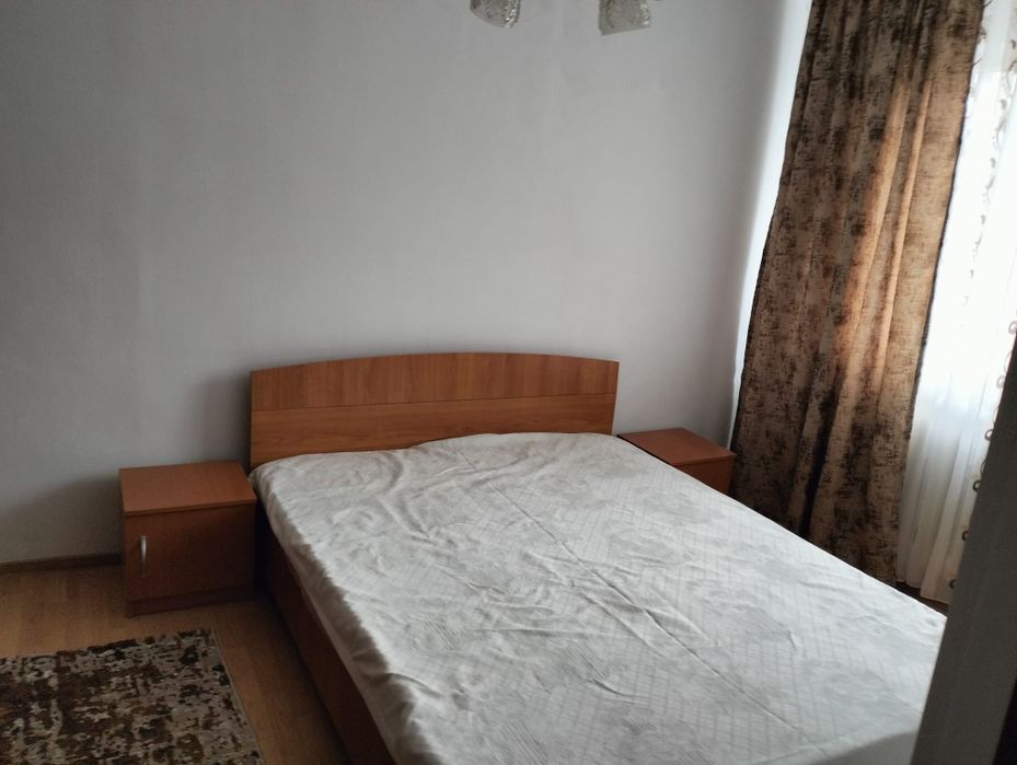 Închiriez apartament 2 camere Valea Roșie