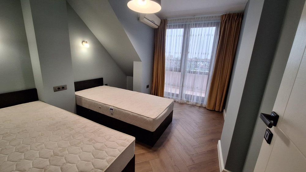 Дава се под наем Тристаен апартамент в Пловдив, Кючук Париж - 93 кв.м за 765 € - Снимка #3