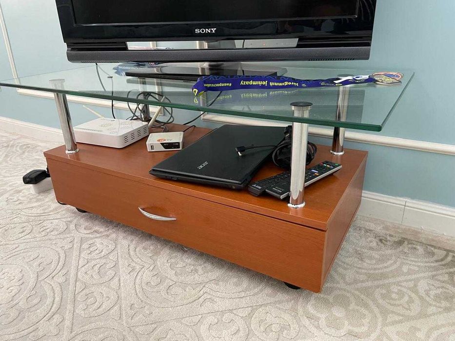 Продам журнальный столик