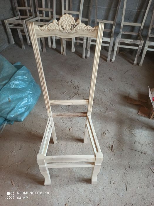 Stul karkazlar, yongʻoq, terak