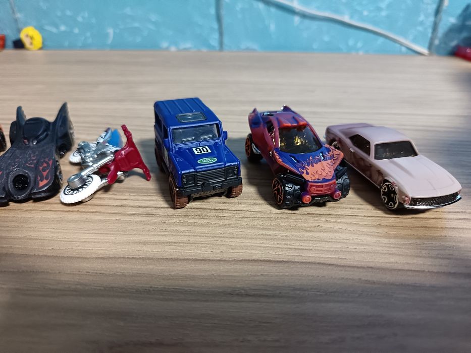 Хот вилс машинки