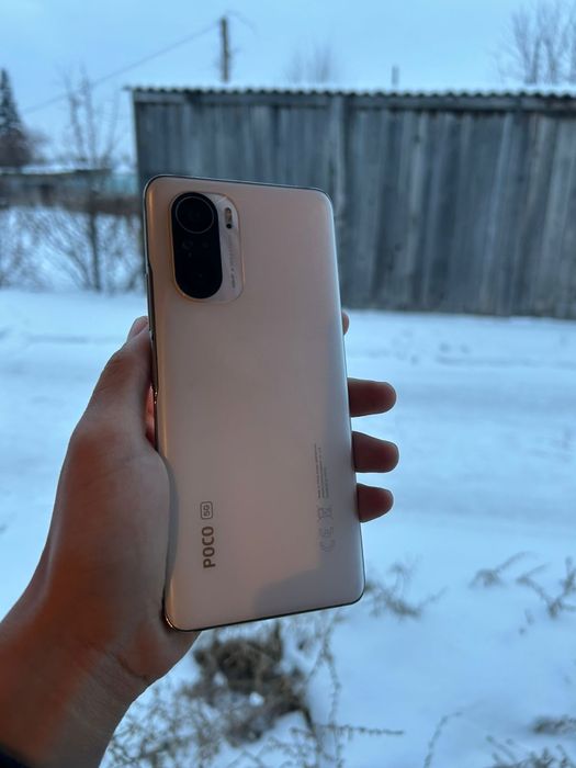 Poco F3 в хорошем состоянии