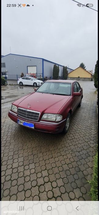 Mercedes Benz C180