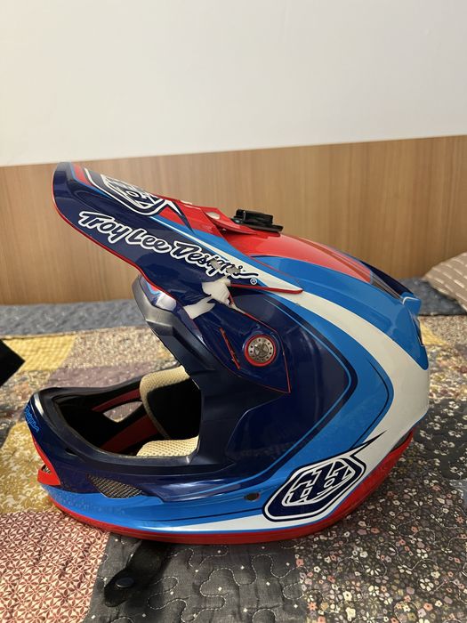 Troy lee desings d3