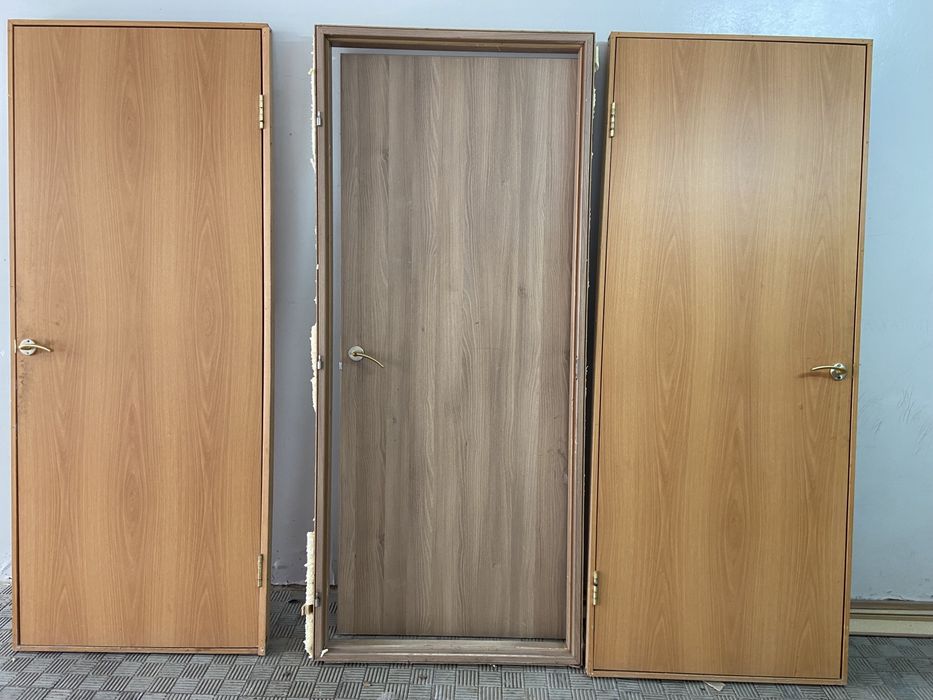 Продам двери межкомнатные