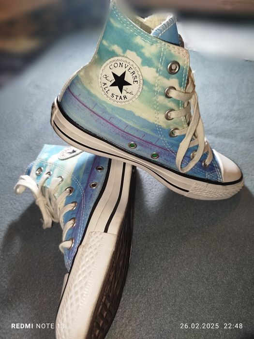 Teniși Converse .