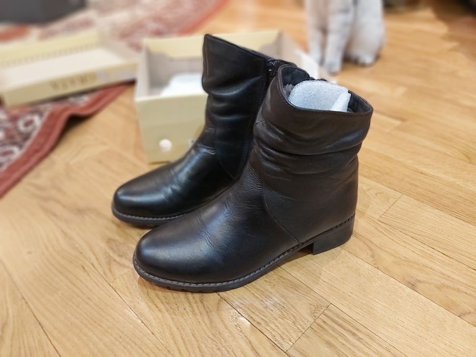 Продам зимние полусапожки