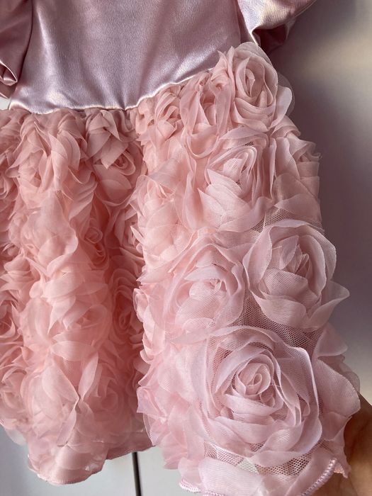 Бонбонеста бебешка рокличка