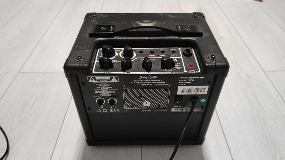 Усилвател за електрическа китара Harley Benton HB-15GXD JamBox 15W