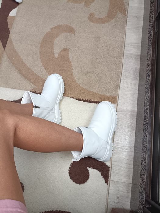 Полу ботинки зима новые 39