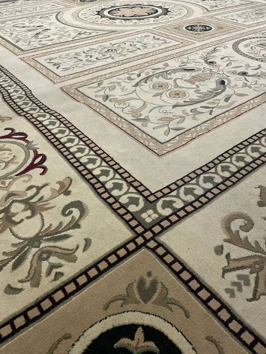 Продается ковер в хорошем качестве