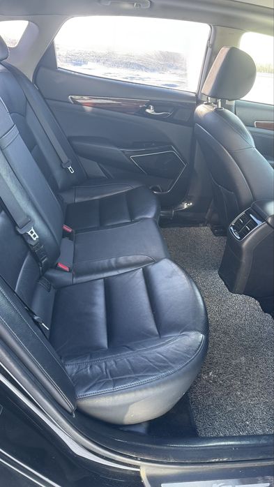 Kia K7 в идеальном состоянии