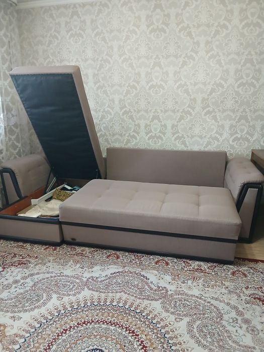 Продам углавой диван