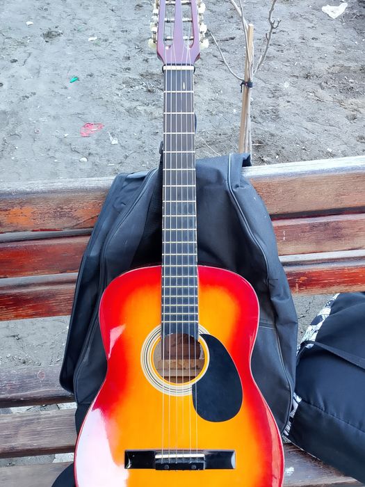 Гитару продам хорошыя