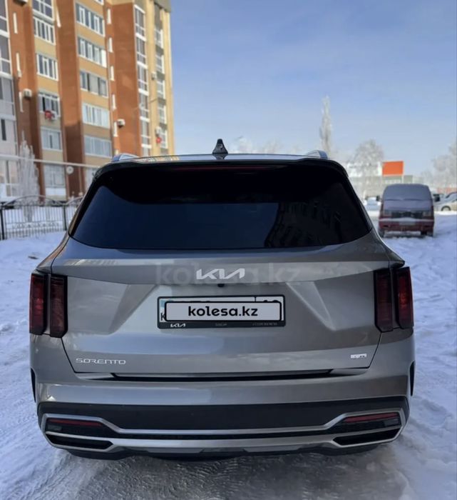 Киа саренто 2023 год