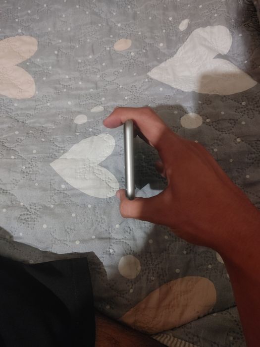 Iphone 6 sotiladi srochno