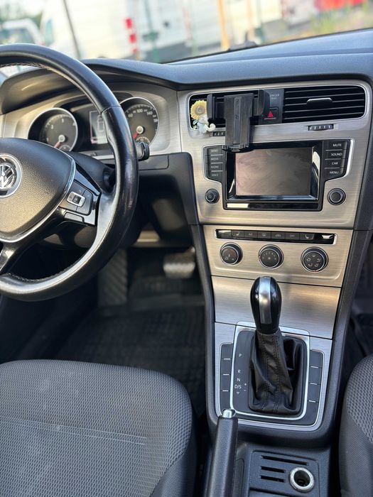 Продавам VW Golf 2.0TDI Automatic DSG