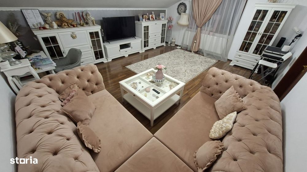 Apartament Tip Vilă | 4 Camere  | 182 mp | Curte Privată 200 mp