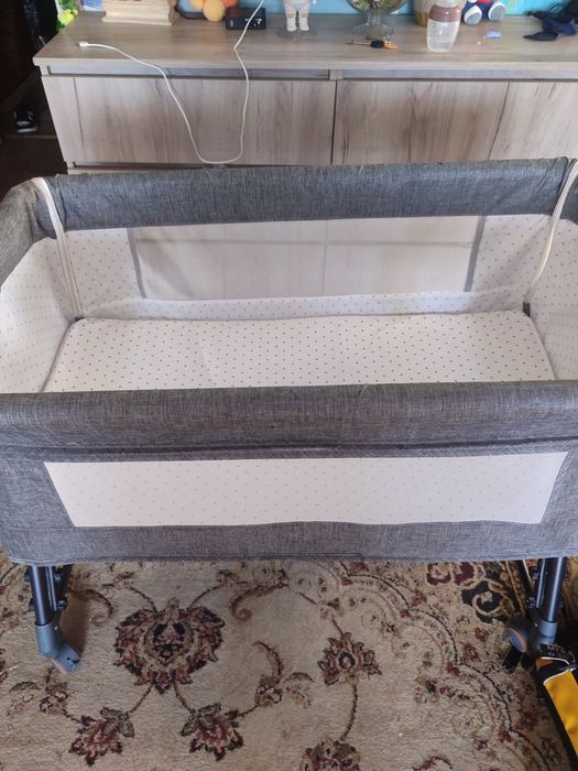 Продам детскую кроватку