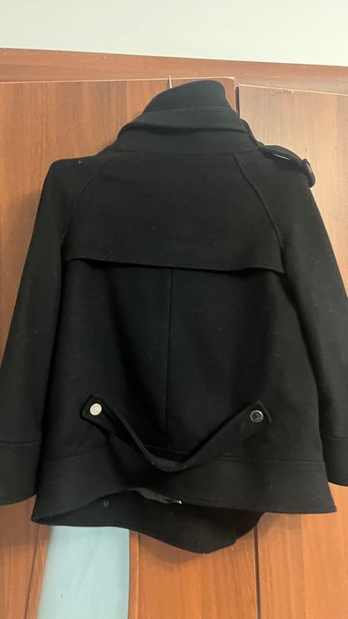 Демисезонее пальто