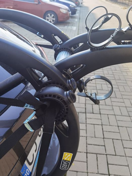 Vand suport auto 3 biciclete SARIS Bones