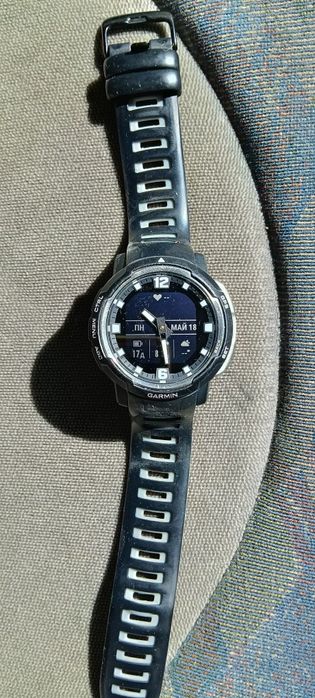 Garmin instinct crossover