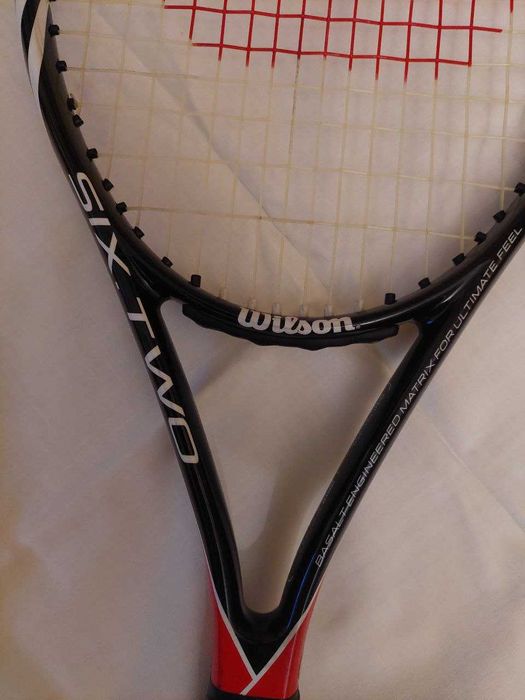 Продам профессиональную тенисную ракетку Wilson Six Two